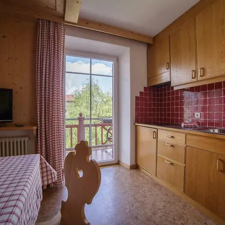 Appartementhaus Sapelza Dobbiaco Chambre photo