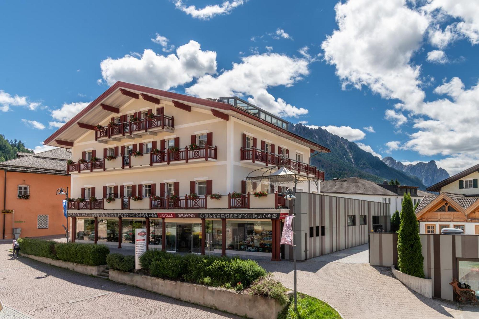 Sapelza Appartementhaus Dobbiaco